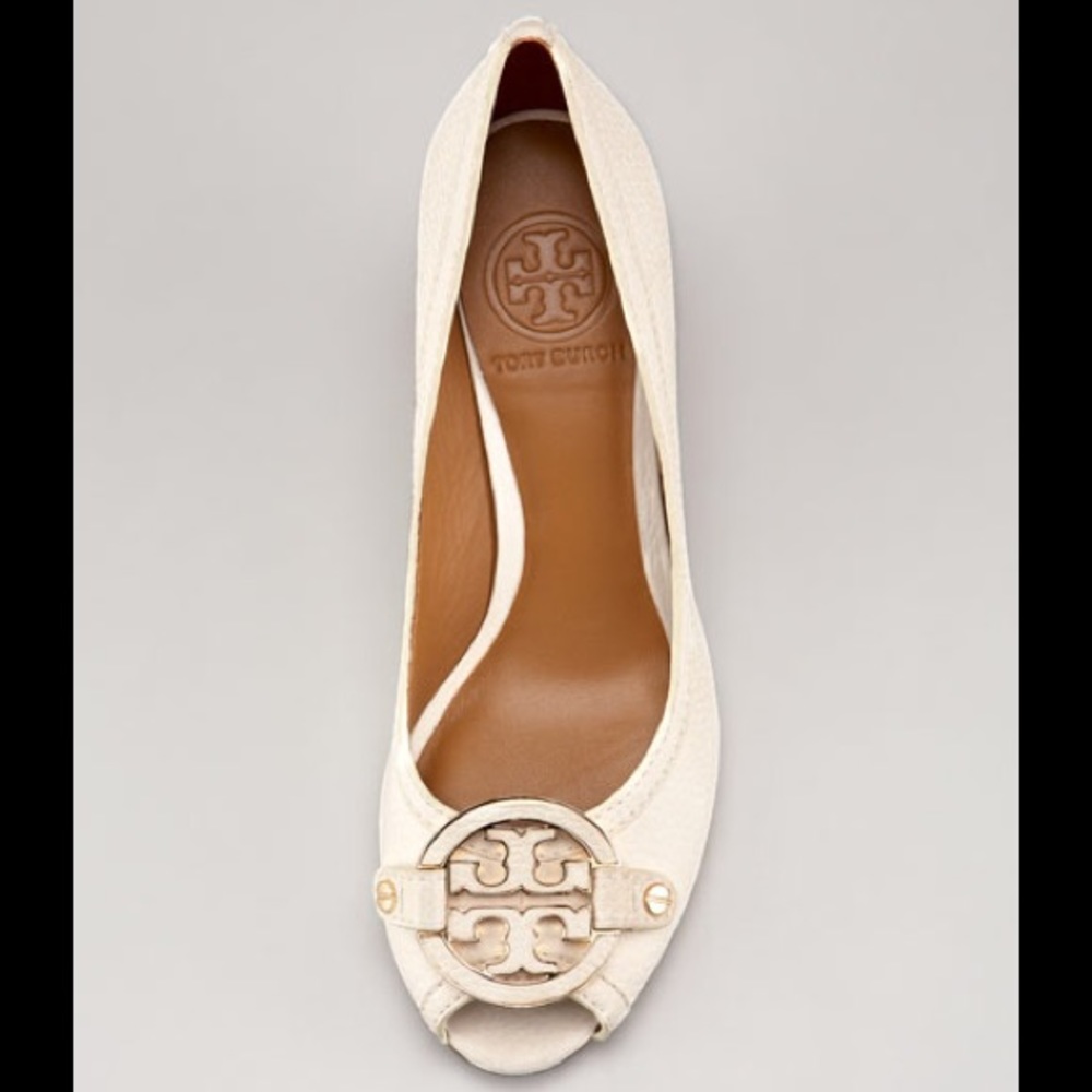 Tory Burch wedge bleach color leather